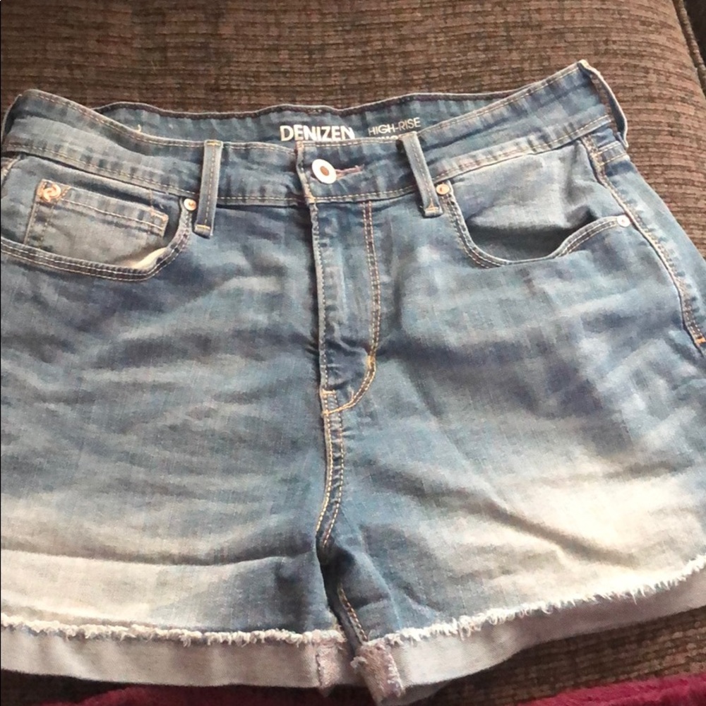 Levi’s High Rise Shorts